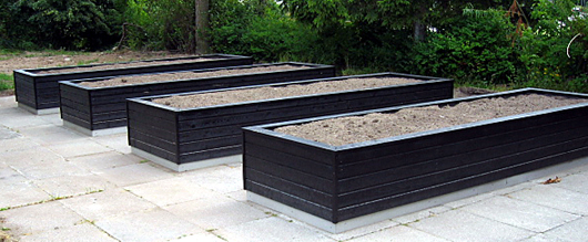 Plantekasser - børn elsker at være med til at så og se udviklingen. Ideel til børnehave legepladser.